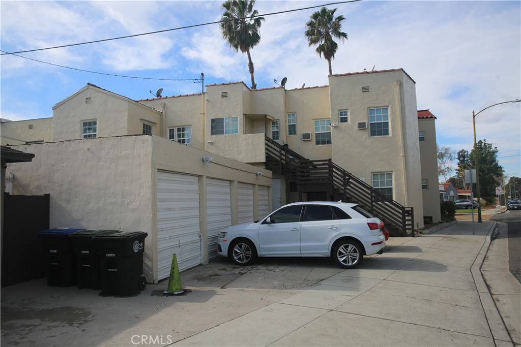 Glendale, CA 91206,630 Naranja DR