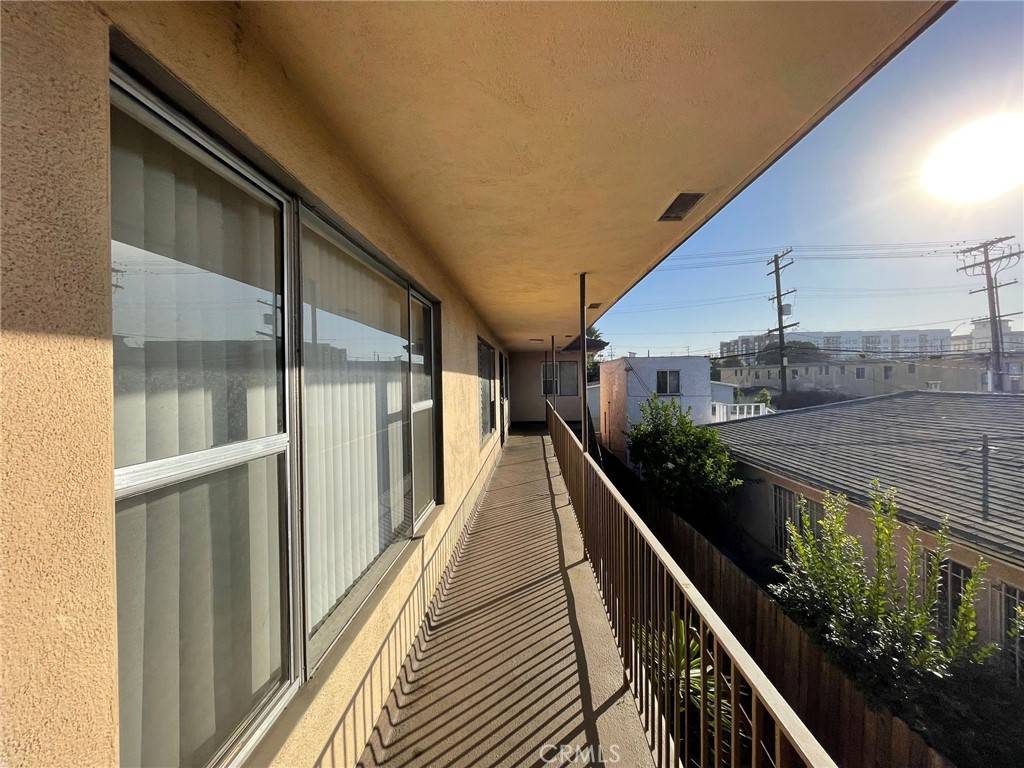 Long Beach, CA 90806,1834 Pine AVE