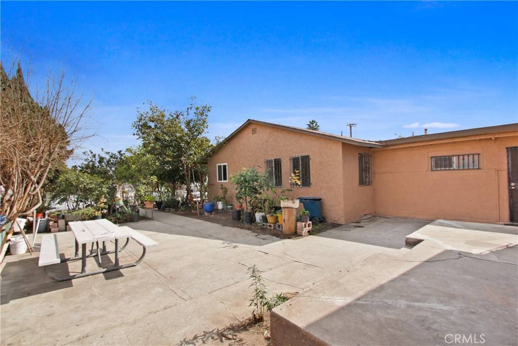 Los Angeles, CA 90044,11149 Van Buren AVE