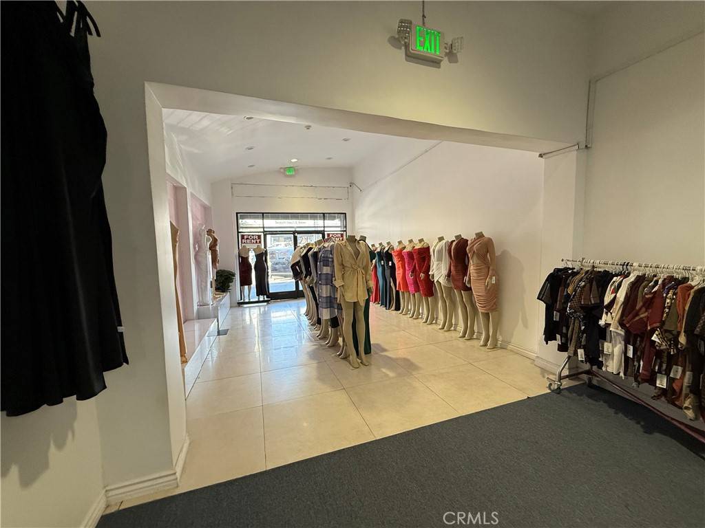 Huntington Park, CA 90255,6528 Pacific Blvd