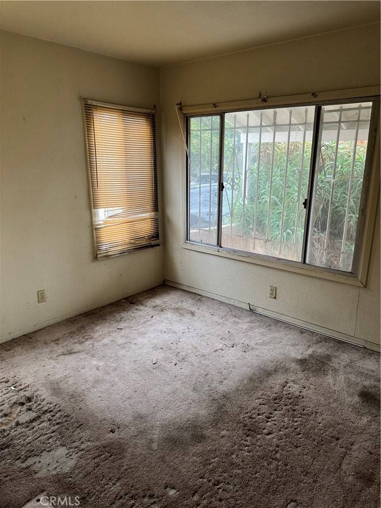 Los Angeles, CA 90016,3437 Virginia RD