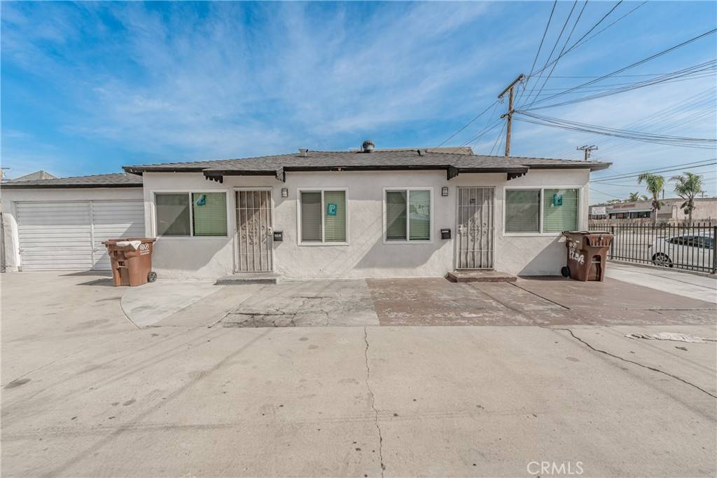 Compton, CA 90220,123 E Alondra BLVD