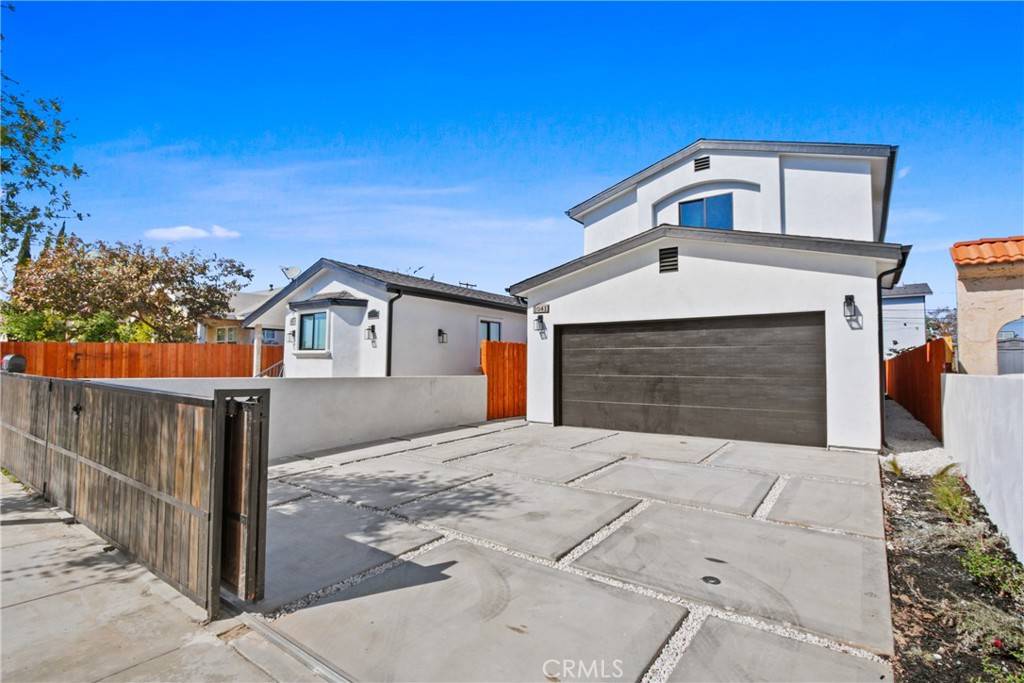 Los Angeles, CA 90044,1041 W 89th ST