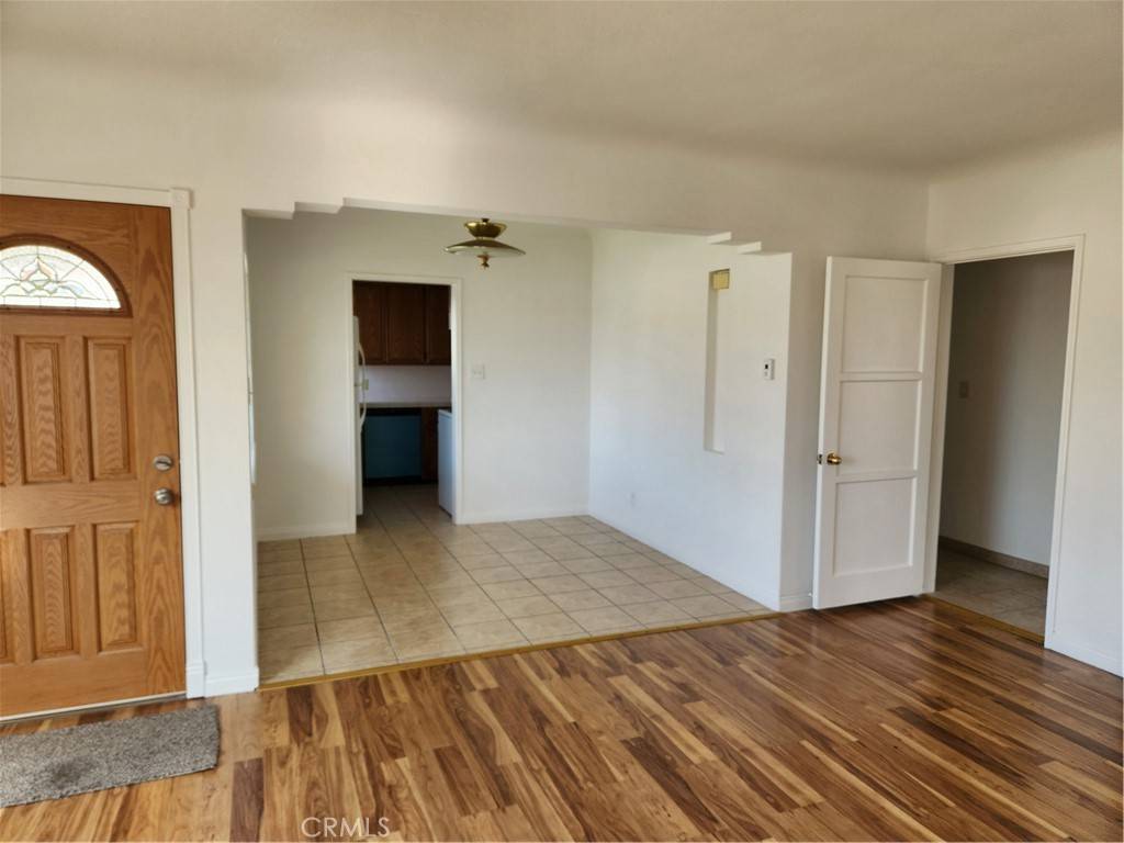 Bell, CA 90201,3617 Anita DR