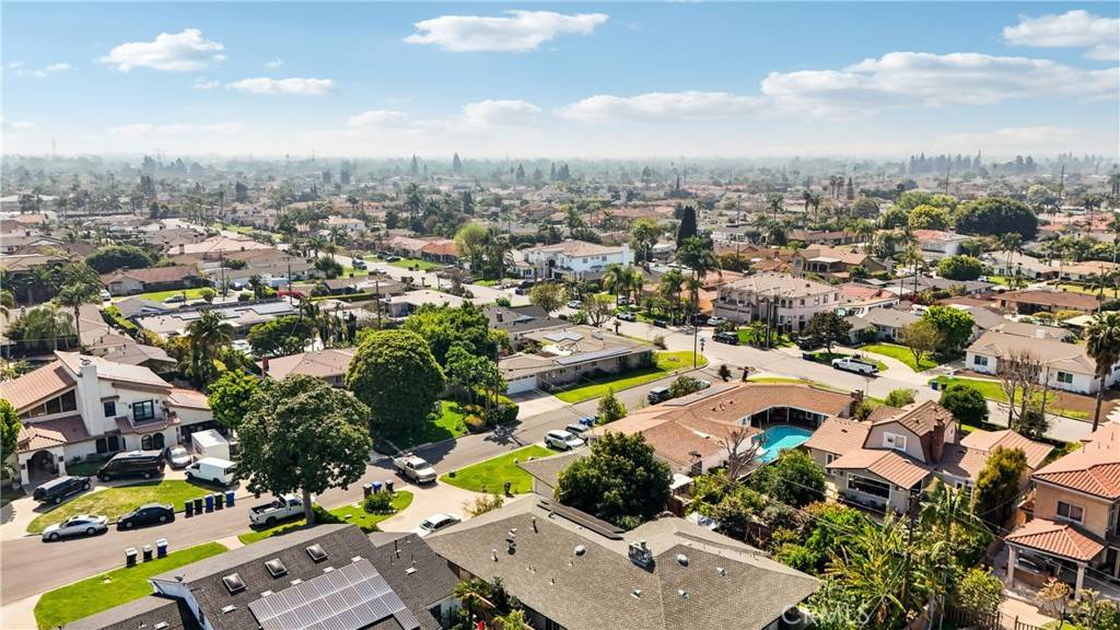 Downey, CA 90240,9265 Lubec ST