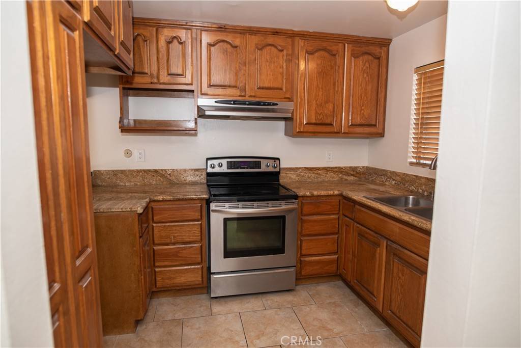 Inglewood, CA 90302,719 N Eucalyptus AVE #19A