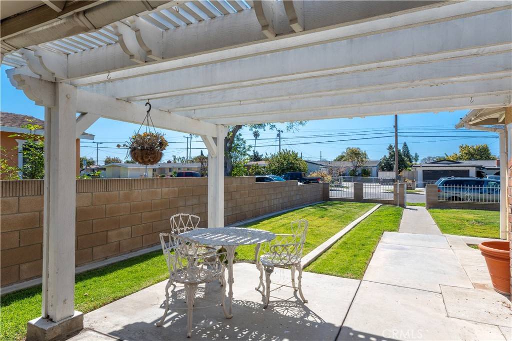 Santa Ana, CA 92703,1625 W Pine ST