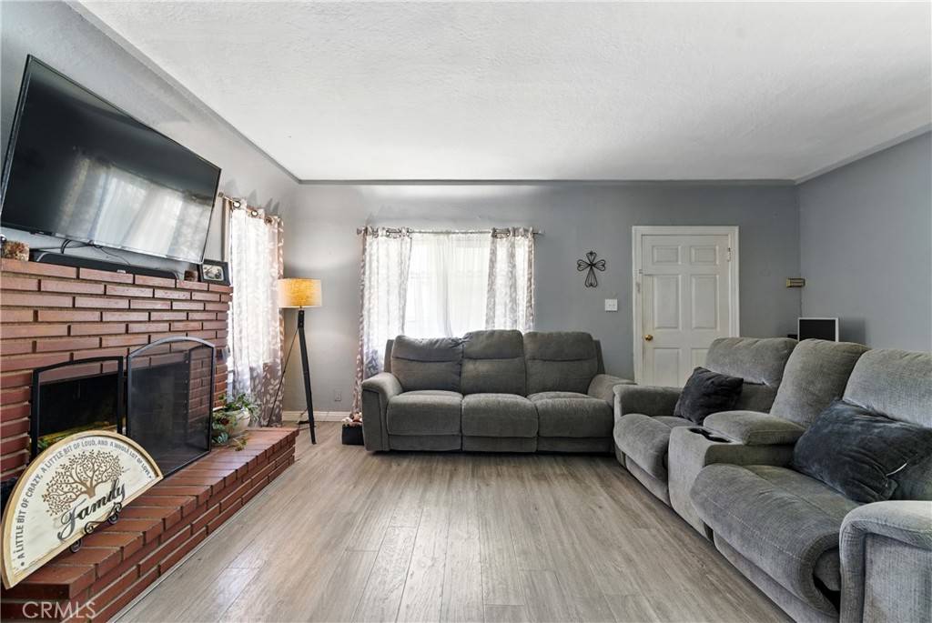 Lynwood, CA 90262,2965 Poplar DR