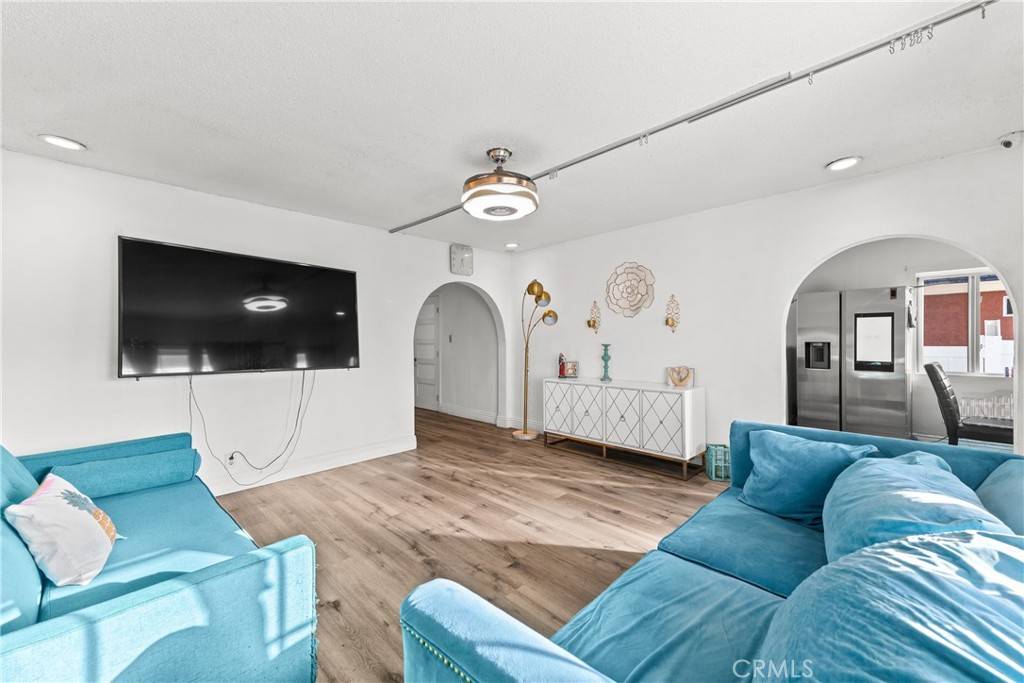 Lynwood, CA 90262,11316 Pope AVE