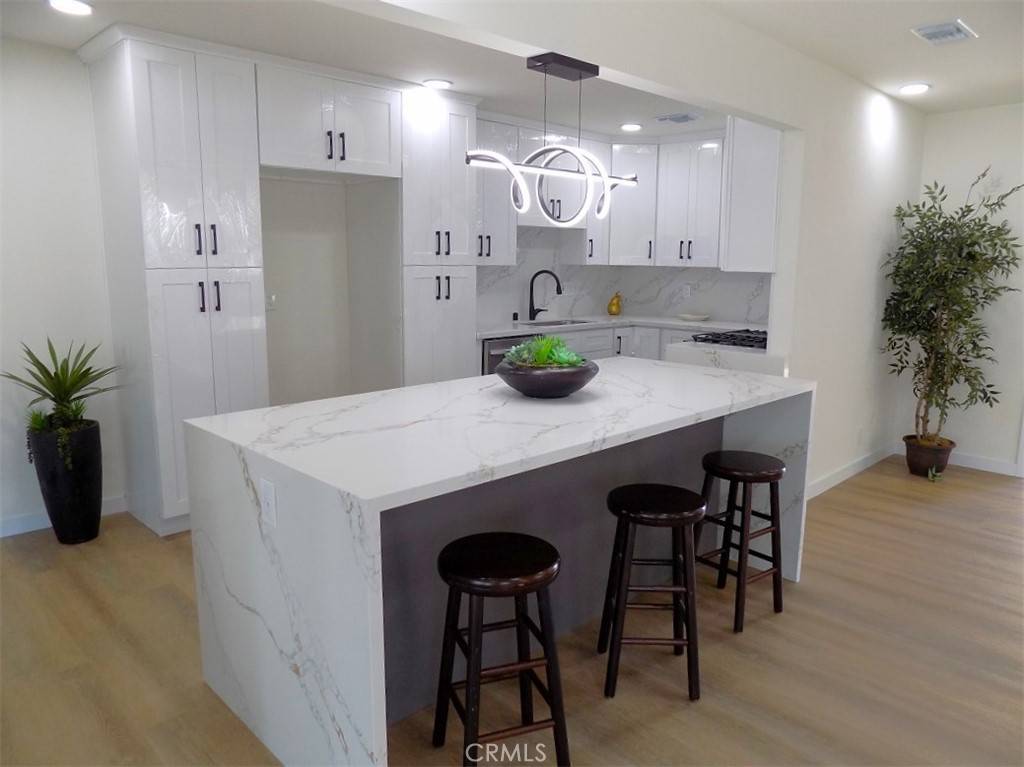 Downey, CA 90240,7336 Allengrove ST
