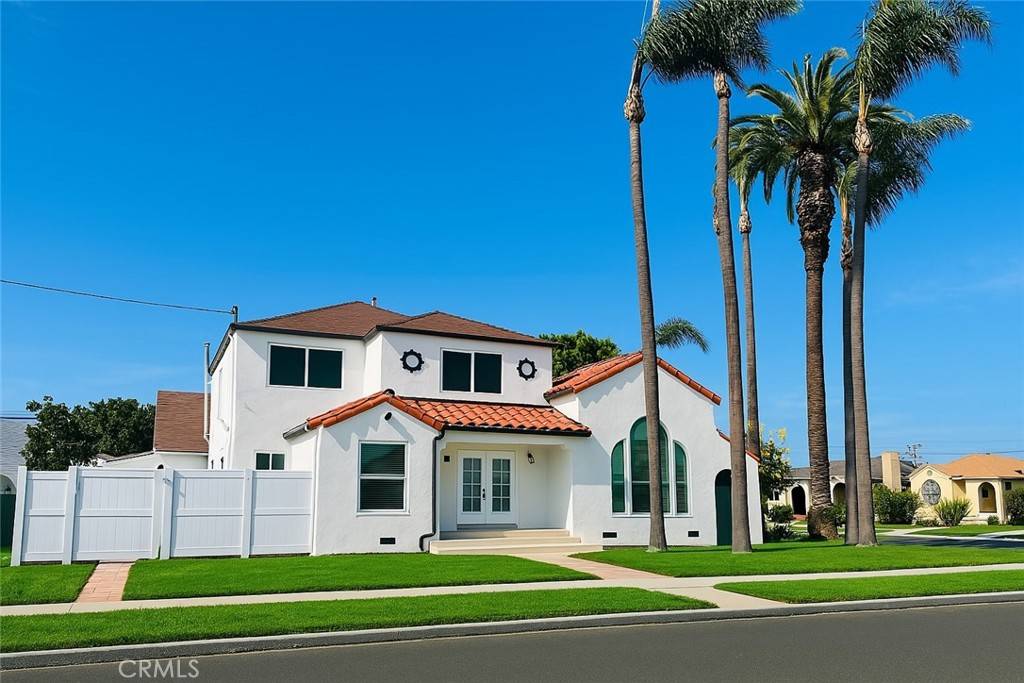 Compton, CA 90221,423 S Poinsettia AVE