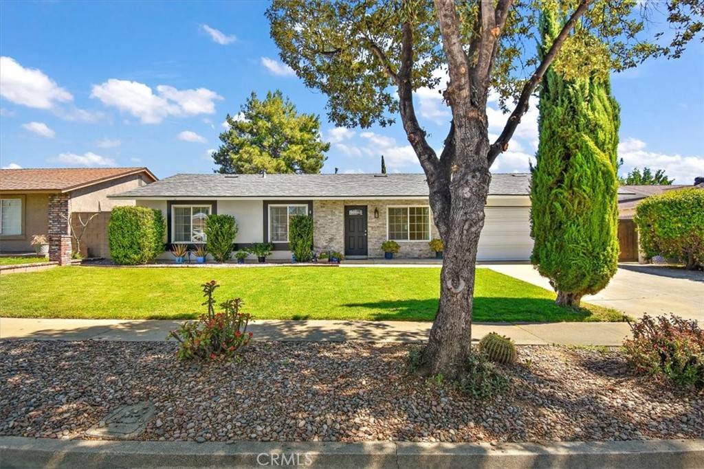 Rialto, CA 92376,1473 N Iris AVE