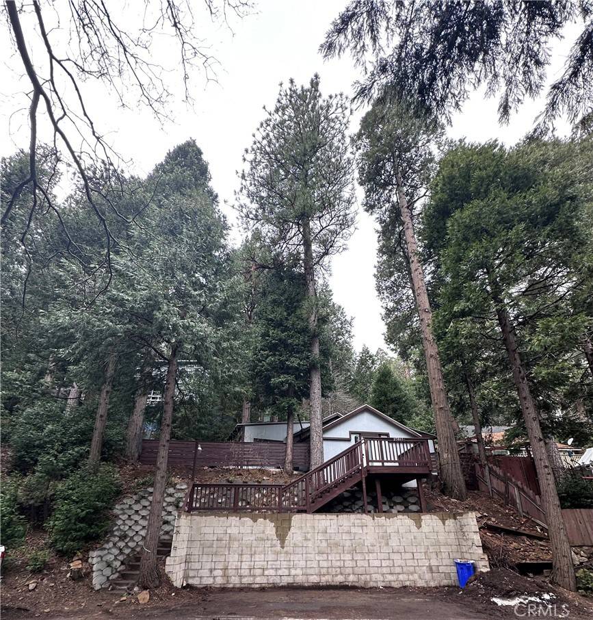 Crestline, CA 92325,23817 Crest Forest DR