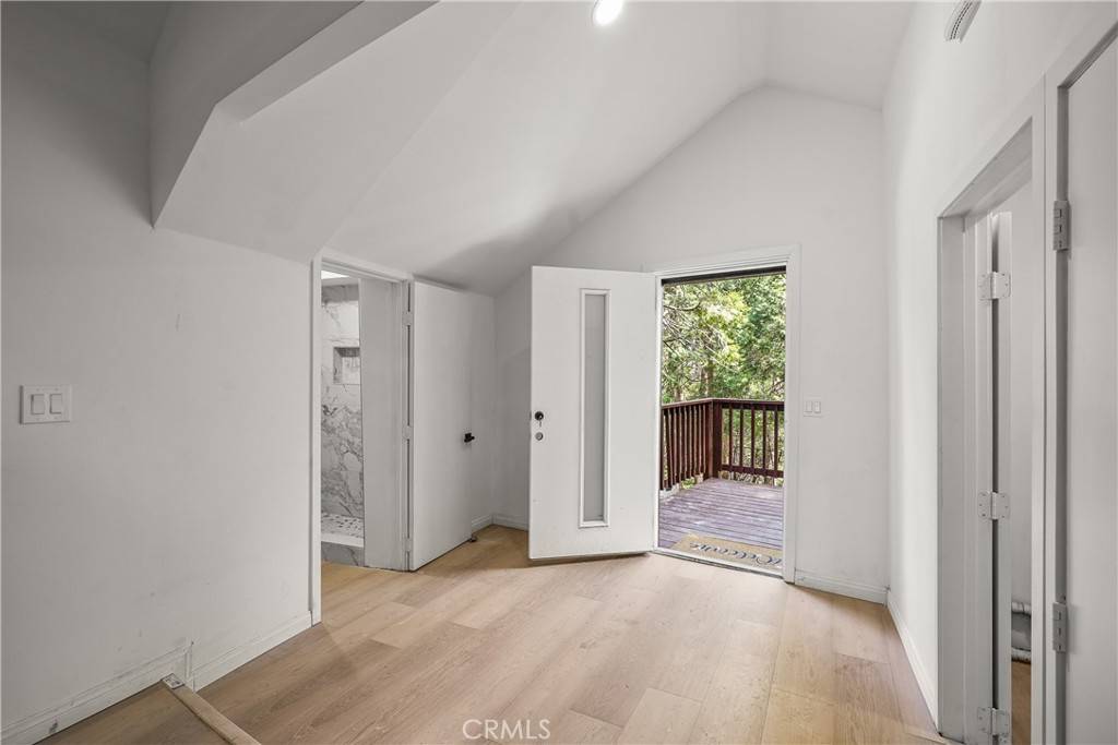 Crestline, CA 92325,23817 Crest Forest DR