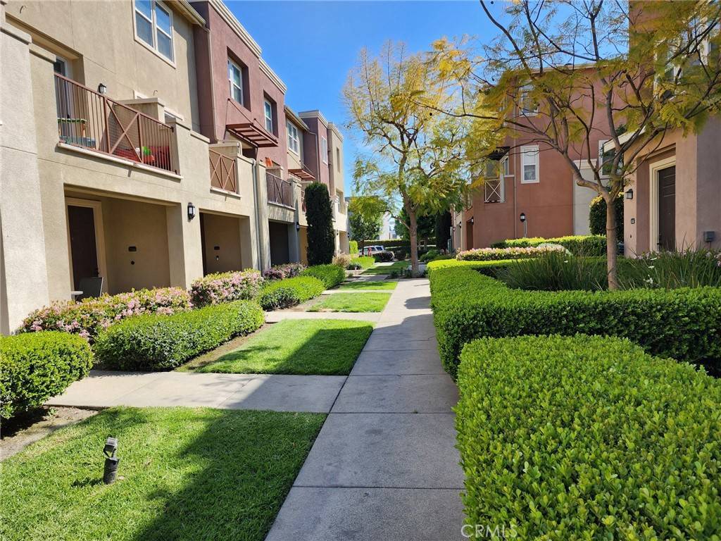 Compton, CA 90220,500 N Willowbrook AVE #M8