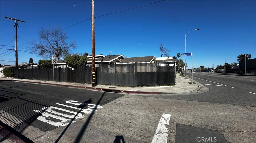 Los Angeles, CA 90059,1701 East Imperial Highway