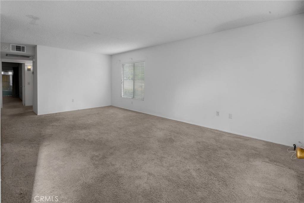 Hemet, CA 92543,610 S Santa Fe ST #4