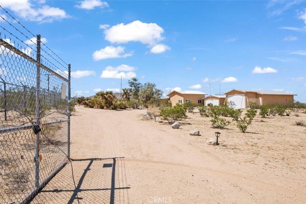 Landers, CA 92285,3224 Shawnee Trl