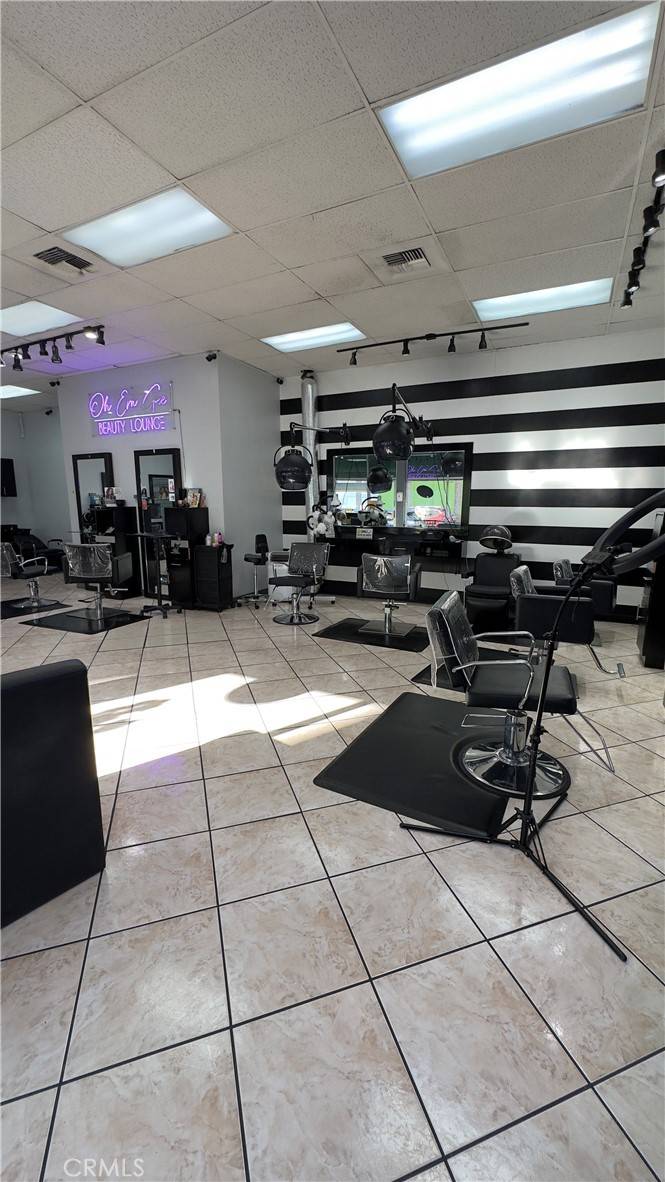 Downey, CA 90241,8221 3rd ST #100