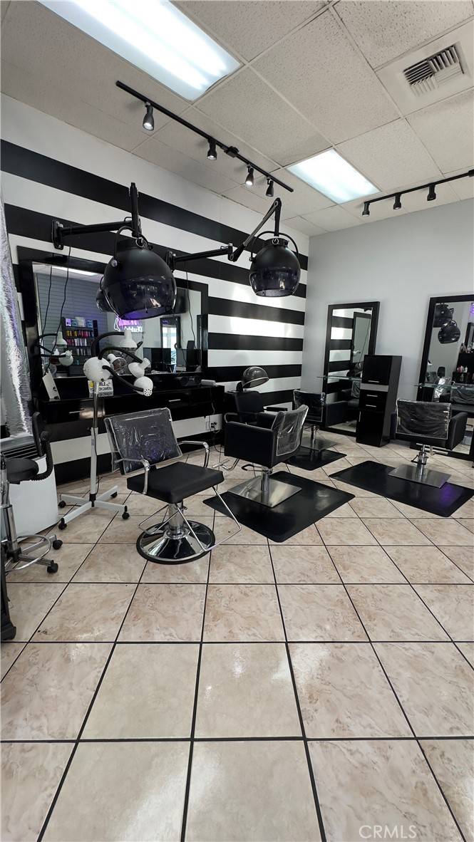 Downey, CA 90241,8221 3rd ST #100