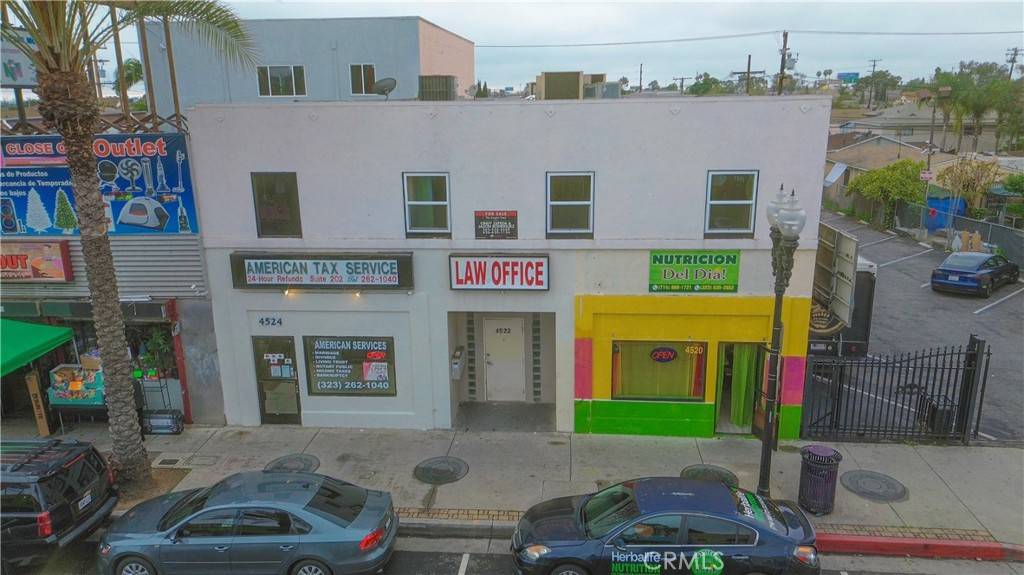 Los Angeles, CA 90022,4522 Whittier BLVD