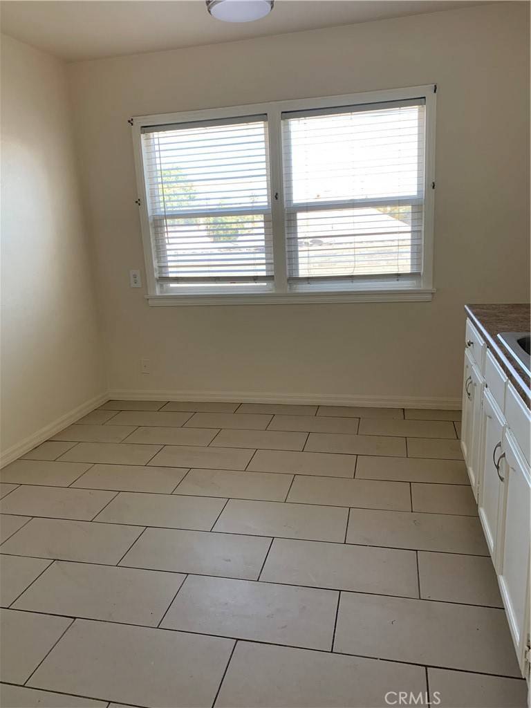 Los Angeles, CA 90047,1523 1/2 W 83rd ST