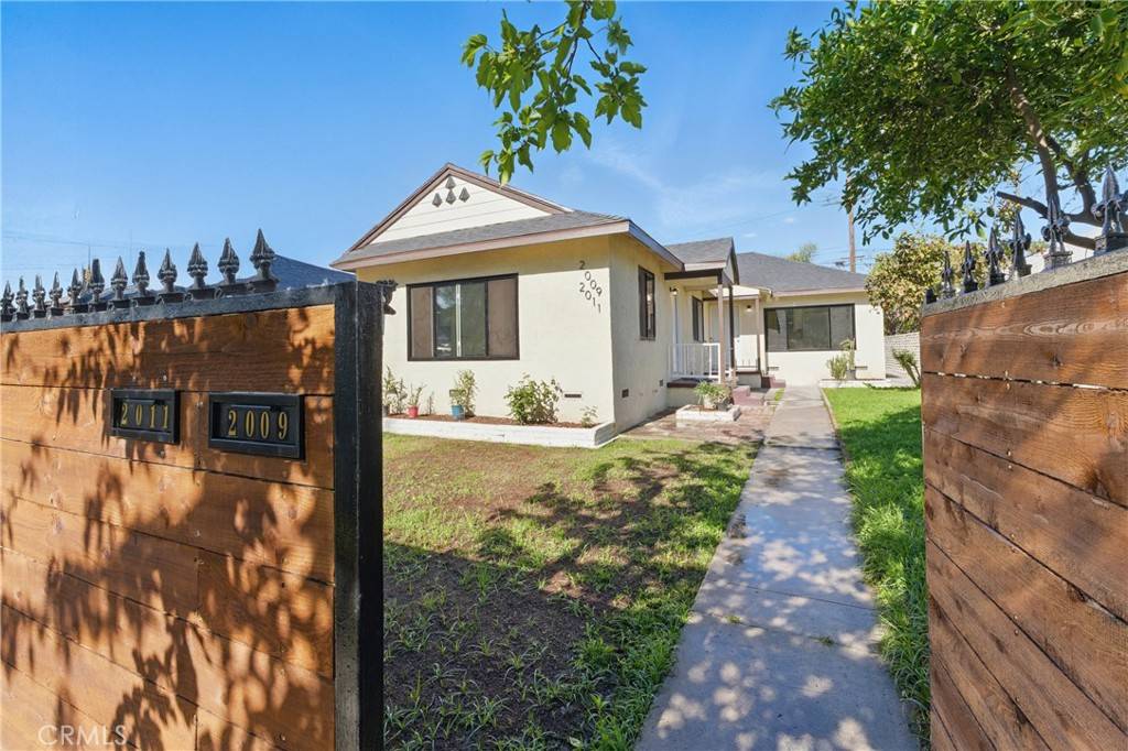 Compton, CA 90221,2009 2011 N Ward AVE