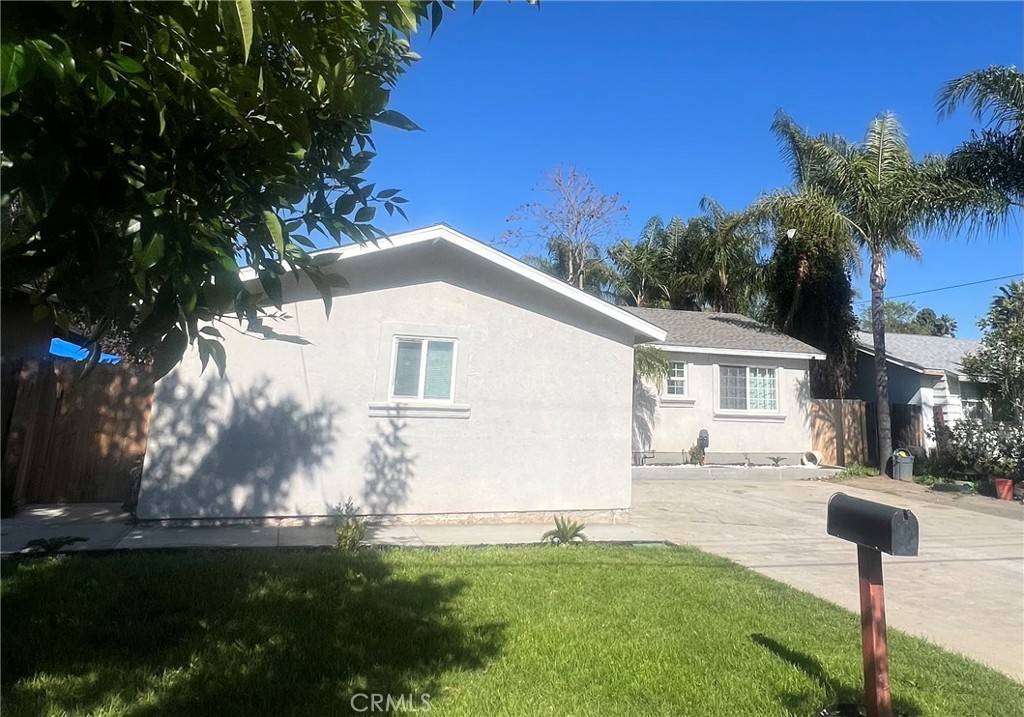 Escondido, CA 92027,924 Camellia ST