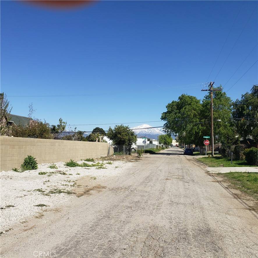 San Bernardino, CA 92408,0 E San Jacinto ST