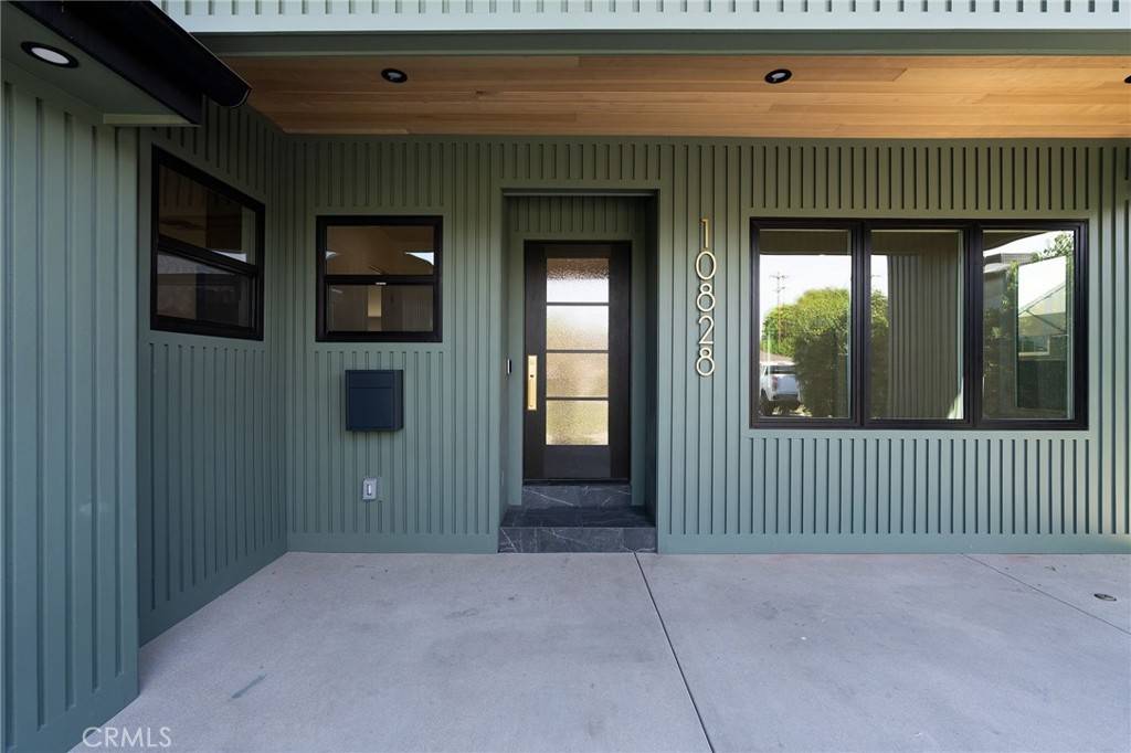 Downey, CA 90241,10828 Hasty AVE