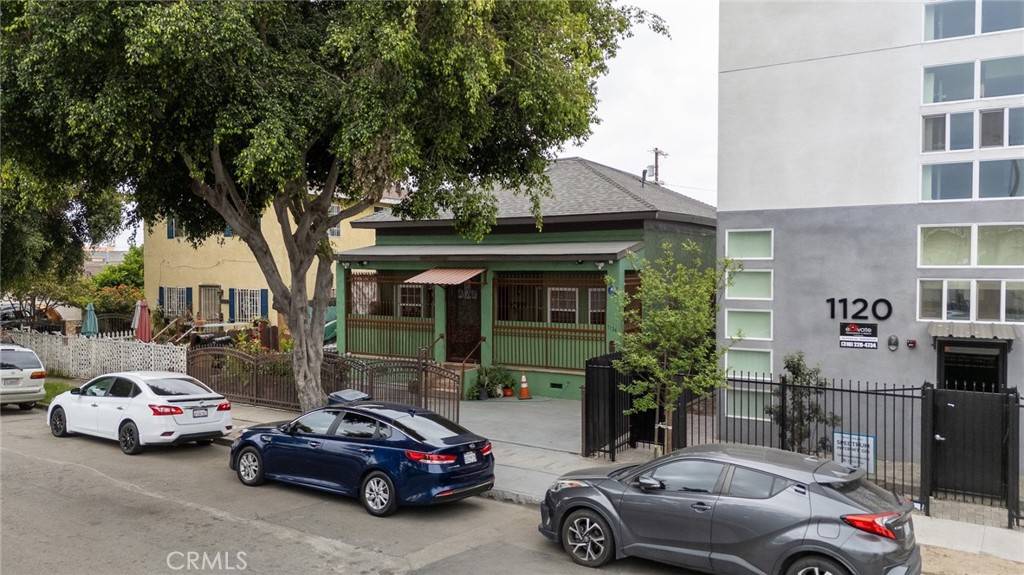 Los Angeles, CA 90011,1124 1126 E 25th ST