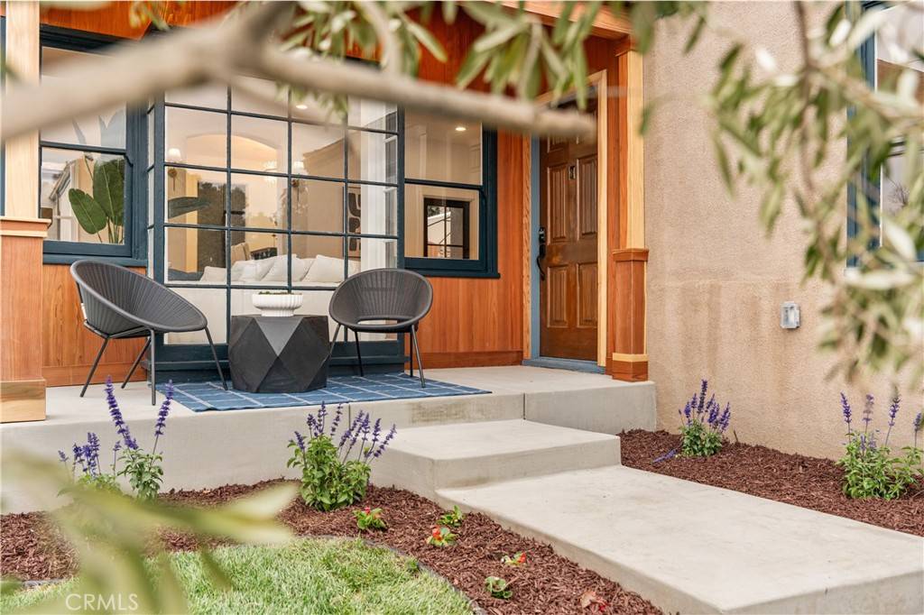 Brea, CA 92821,449 S Walnut AVE