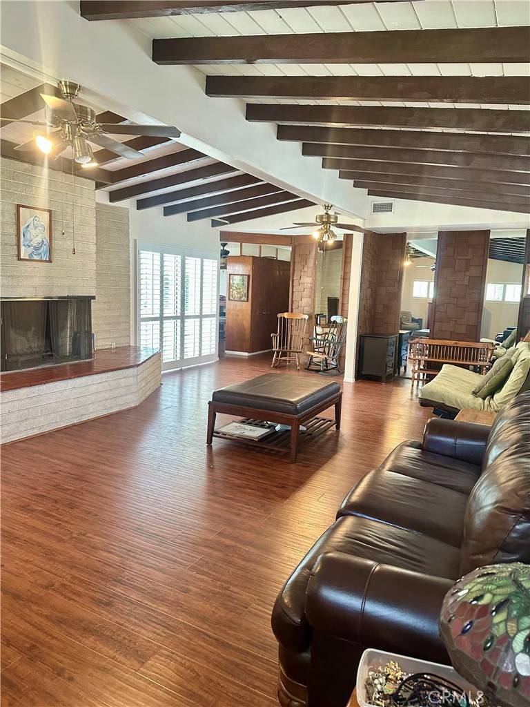 Montebello, CA 90640,2917 Via San Carlo