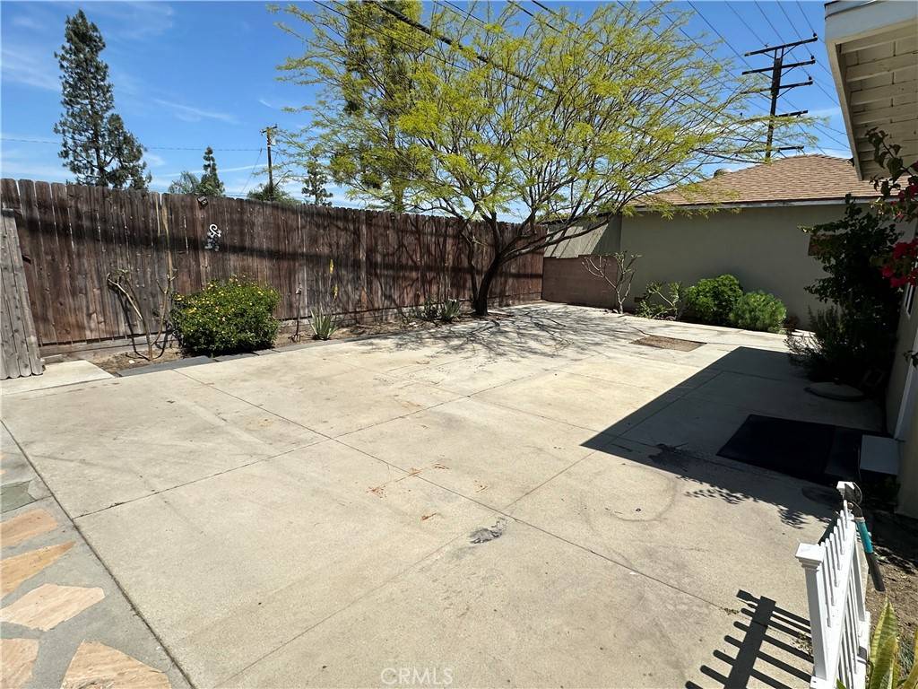 Pico Rivera, CA 90660,3927 Aleman Ave