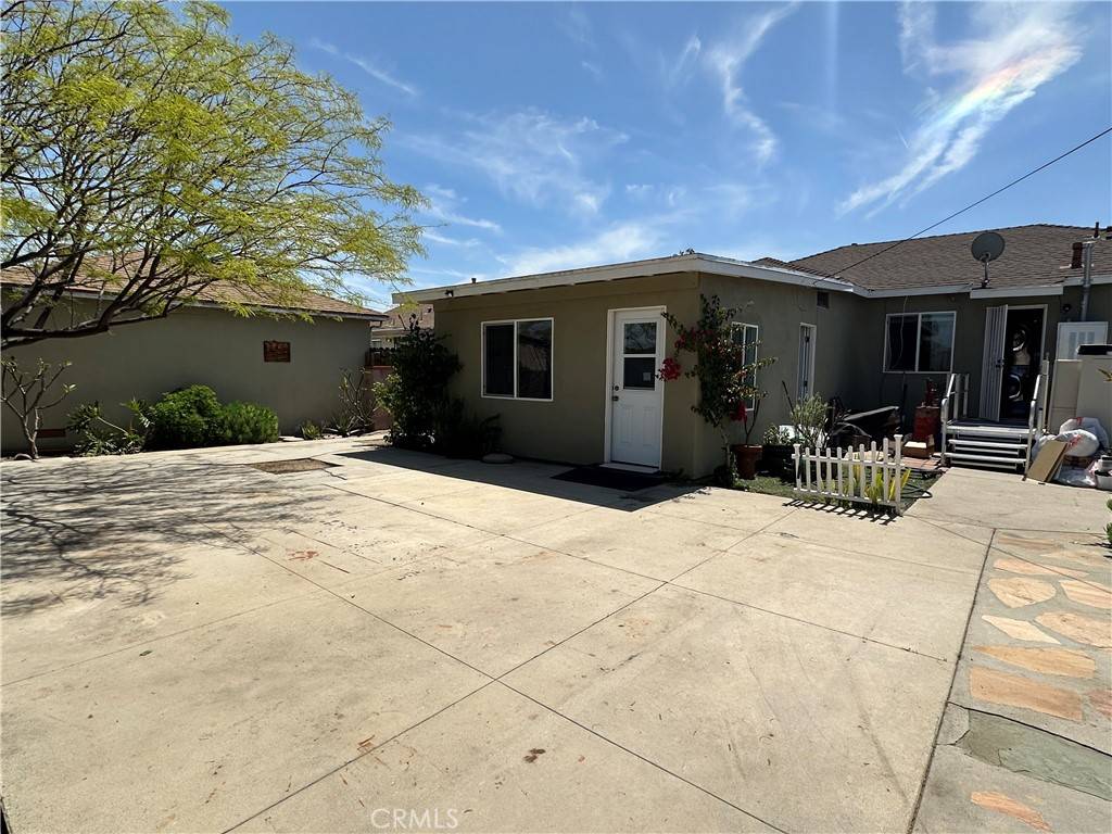 Pico Rivera, CA 90660,3927 Aleman Ave