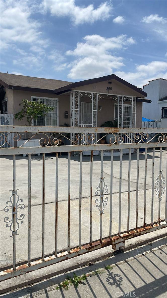 Los Angeles, CA 90044,860 & 862 W 73rd ST