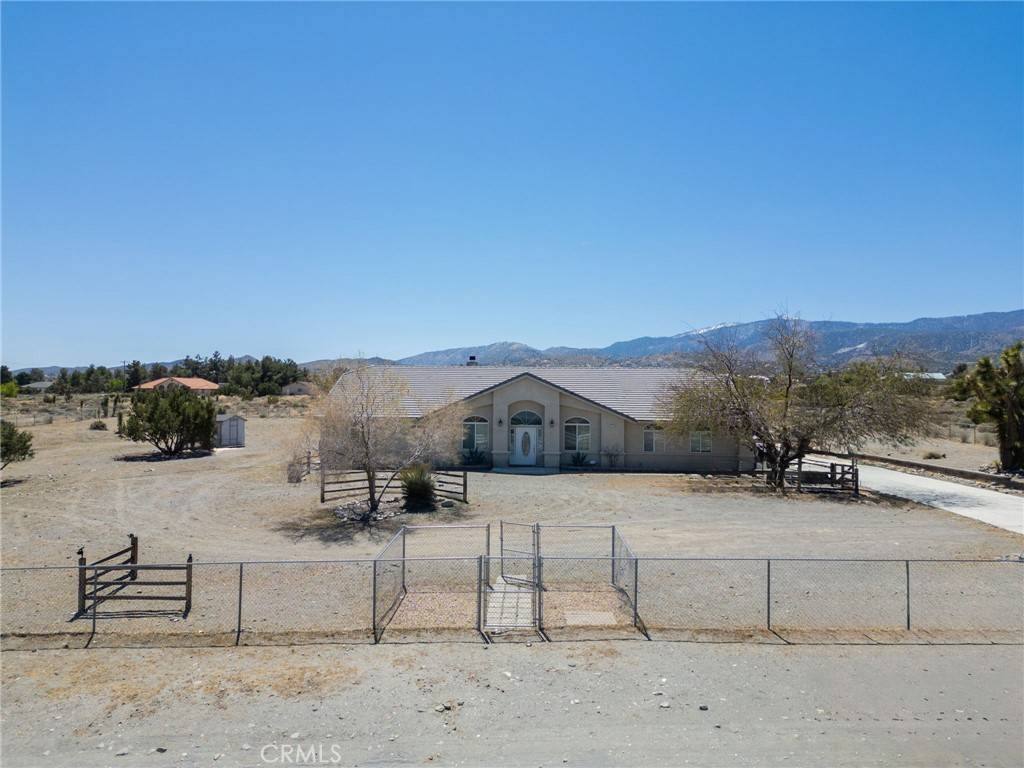 Phelan, CA 92371,3423 Smoke Tree RD