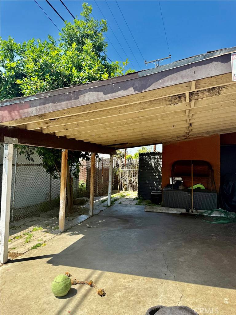 South Gate, CA 90280,5194 Duncan WAY