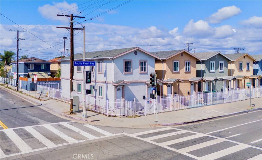 Wilmington, CA 90744,1301 E Pacific Coast