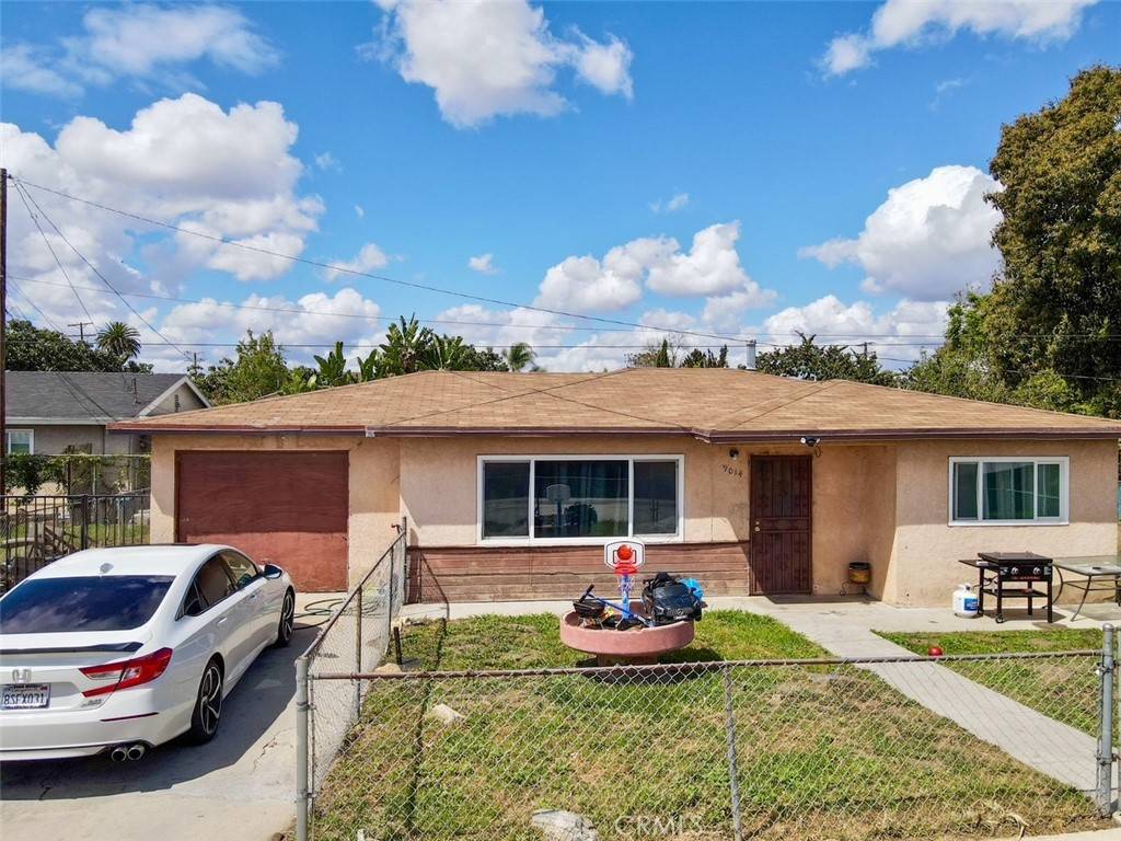 Los Angeles, CA 90002,9014 S Fir AVE