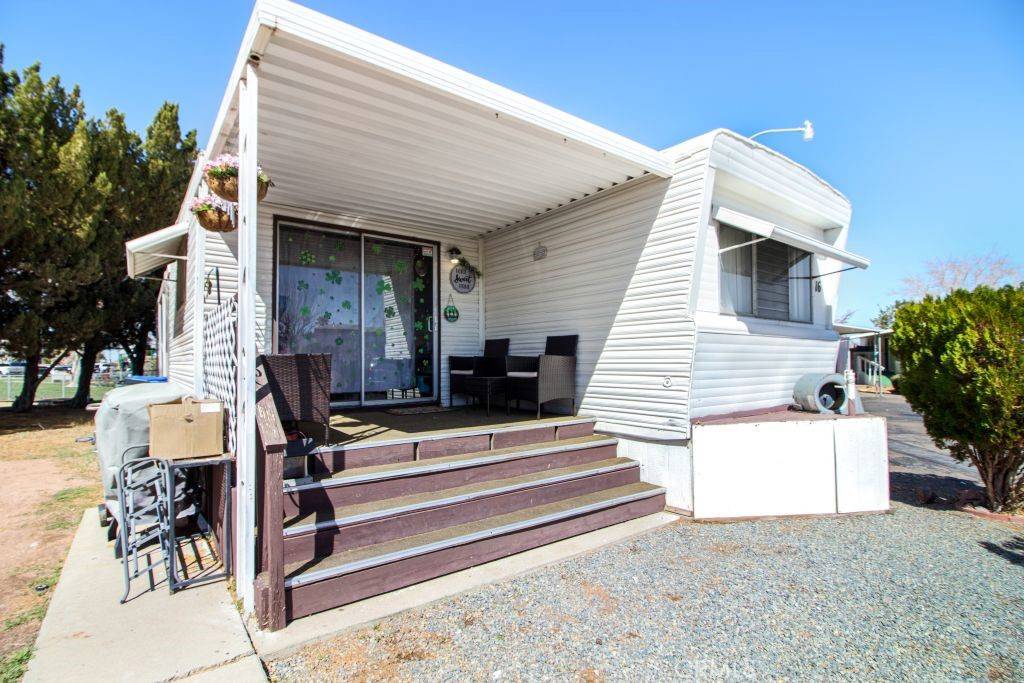 Apple Valley, CA 92308,21922 Ottawa #16