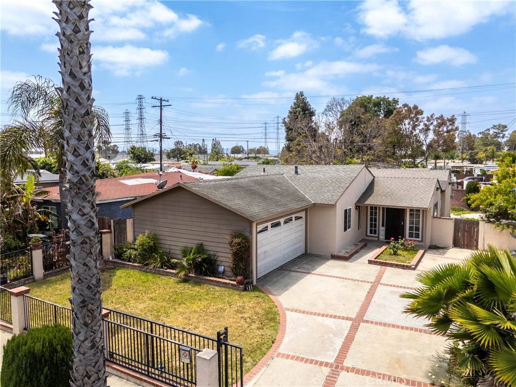 Compton, CA 90220,1503 S Mckinley AVE