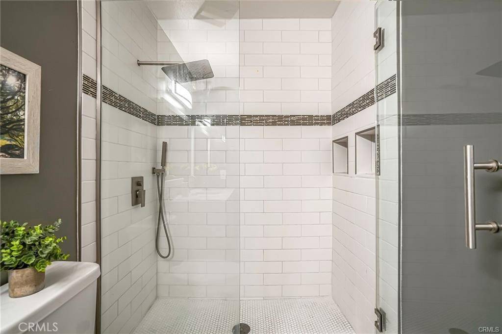 Redondo Beach, CA 90277,650 The Village #204