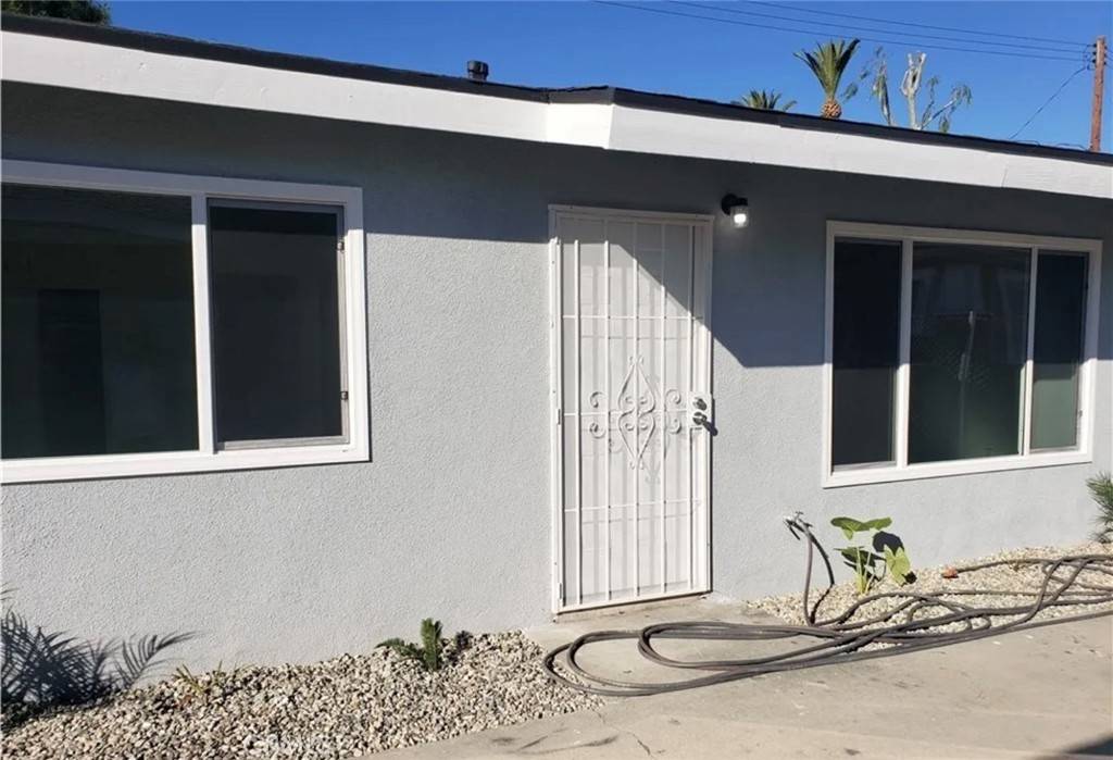 Cudahy, CA 90201,4822 Live Oak ST