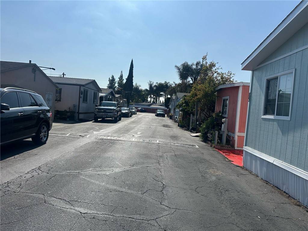 Paramount, CA 90723,15325 Orange Ave #E8