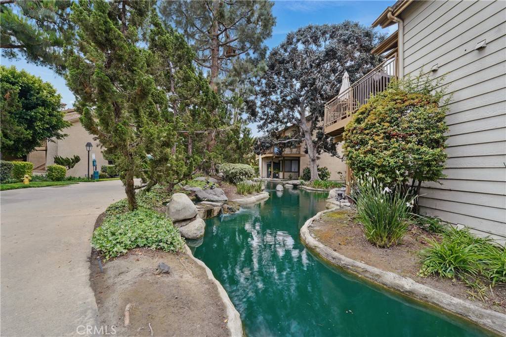Paramount, CA 90723,16211 Downey AVE #73