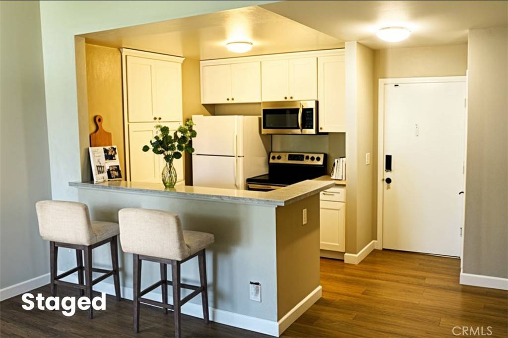 Torrance, CA 90502,832 Coriander DR #B