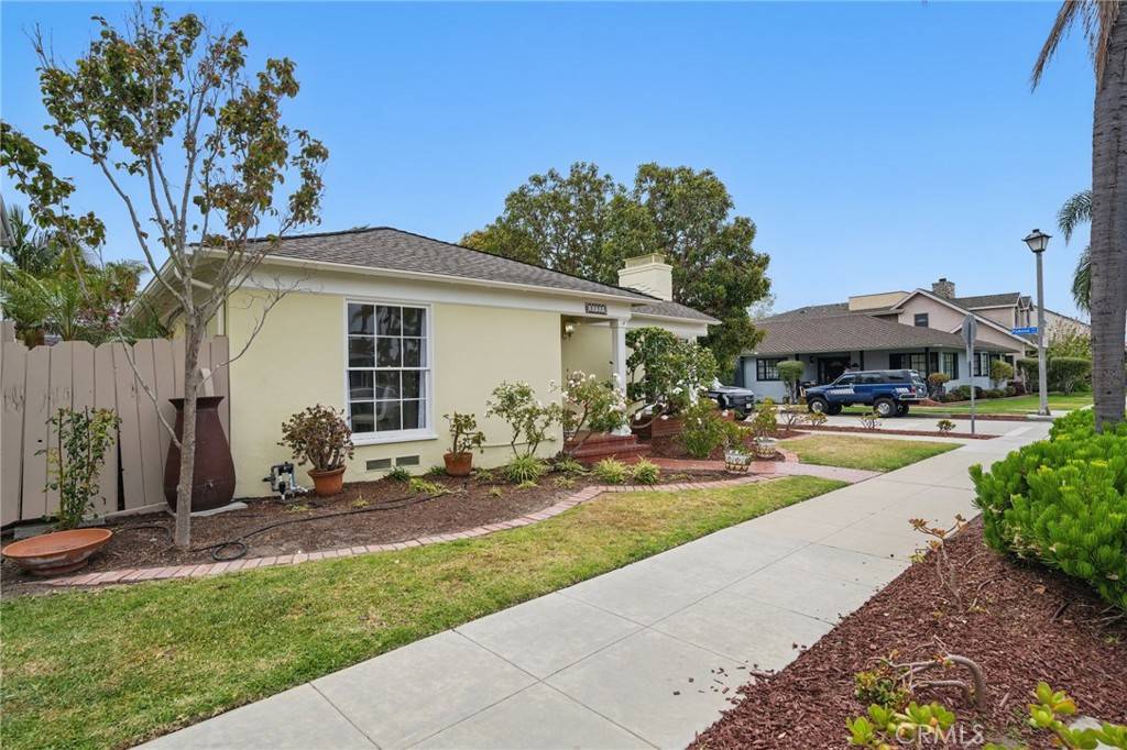 Long Beach, CA 90803,5323 E Broadway