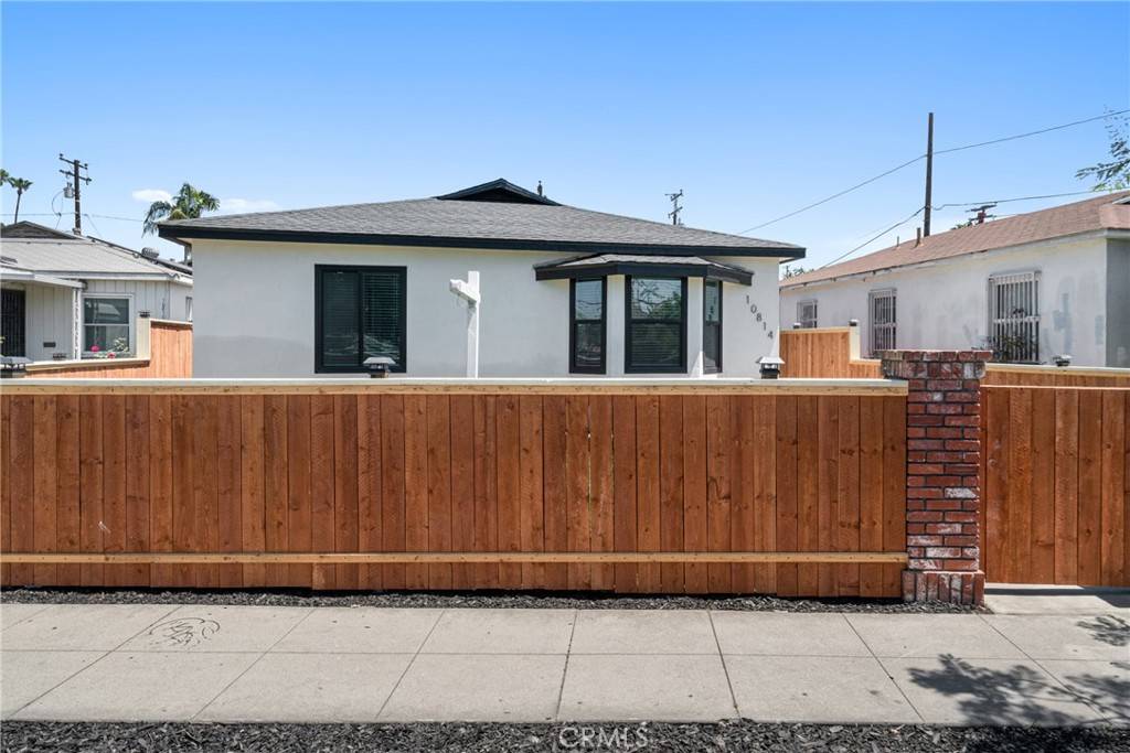 South Gate, CA 90280,10814 Saint James