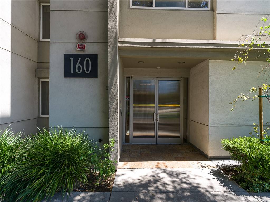 Pasadena, CA 91101,160 S Hudson AVE #106